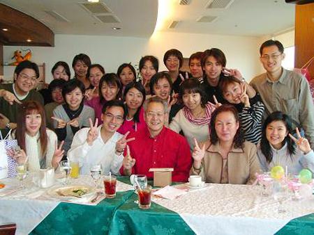 2004 (84).jpg - Jan 10, 2004 老師慶生會(基隆 海景大樓33樓) [Birthday Party for Prof. Shi-Yen Shiau]-7
